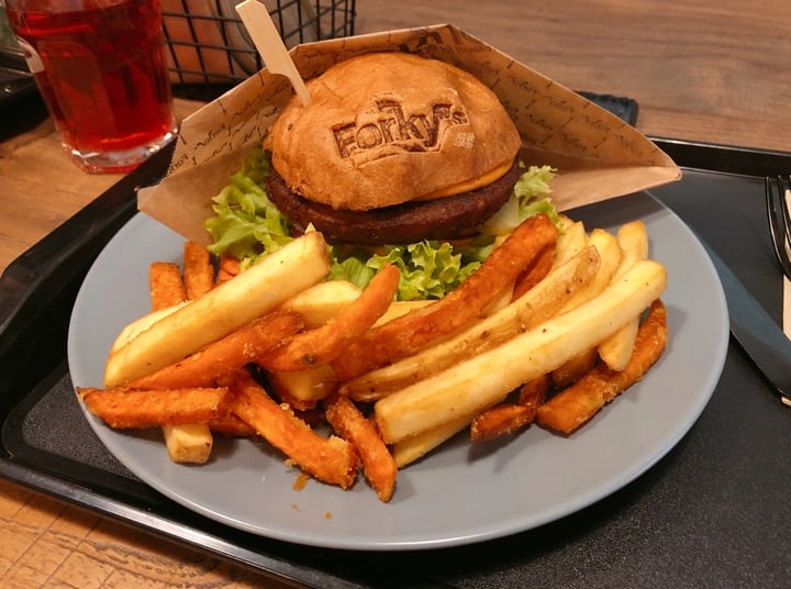photo of Forky's Spicy Burger shared by @mywaytobelieve on  19 Feb 2020 - review