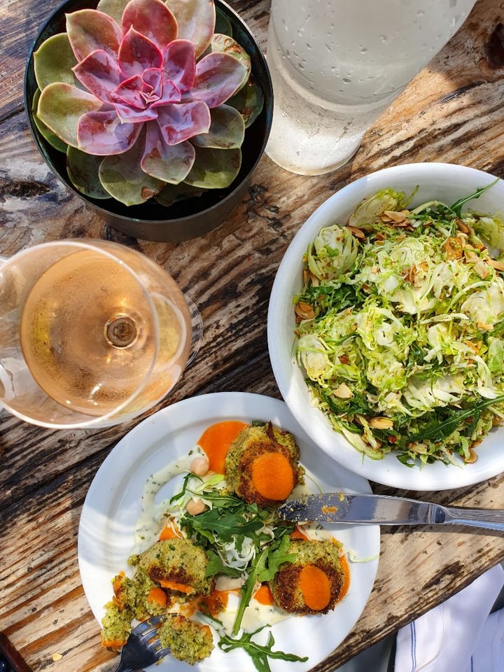photo of Malibu Farm Pier Cafe Raw Brussels Sprout Salad shared by @sorinafredholm on  11 Mar 2020 - review