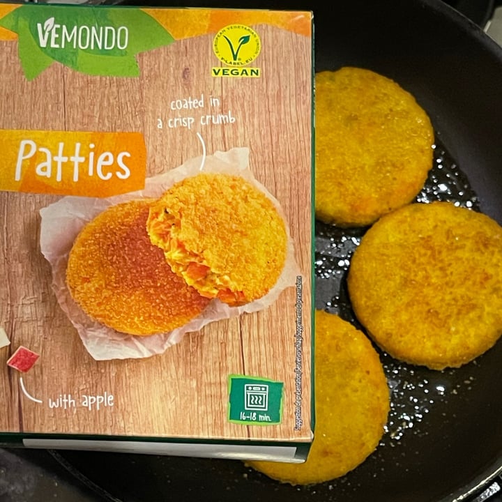 photo of Vemondo Vegan carrot patties shared by @loveg on  29 Jan 2022 - review