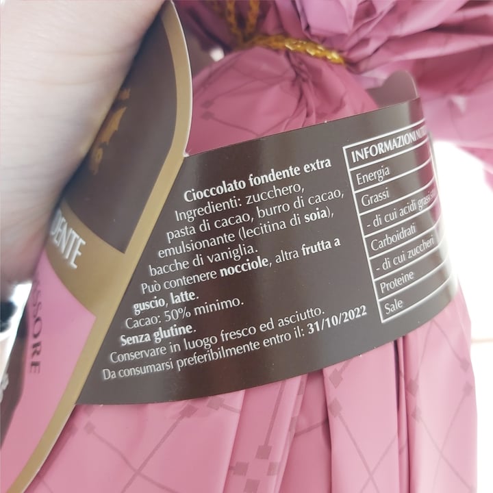 photo of Lindt Uovo di pasqua cioccolato fondente shared by @sellew on  18 Apr 2022 - review