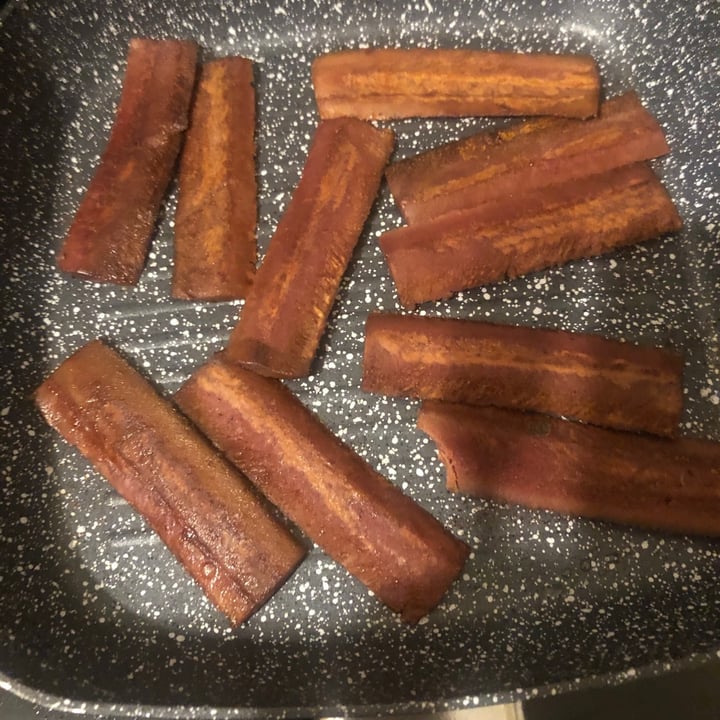 review photo of THIS This isn't Bacon Plant-Based Rashers shared by @luked on 26 Mar 2021 - review