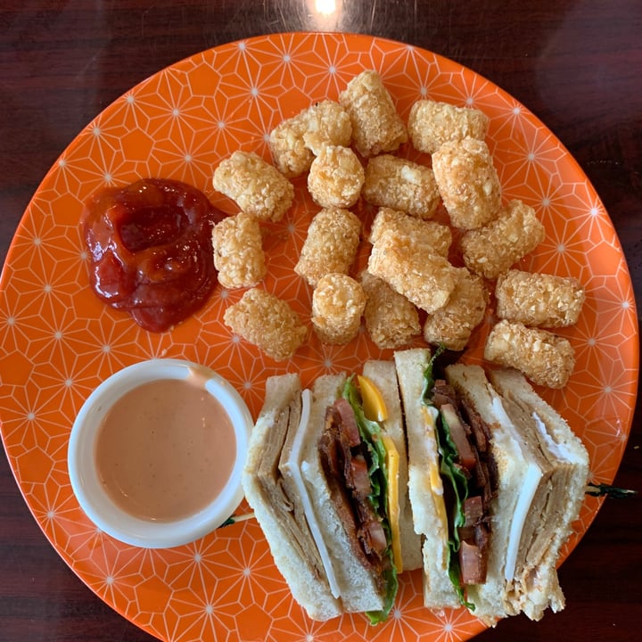 photo of Sweet Hazel & Co. Bistro & Bakeshop Turkey Club shared by @slcvegan on  07 Nov 2022 - review