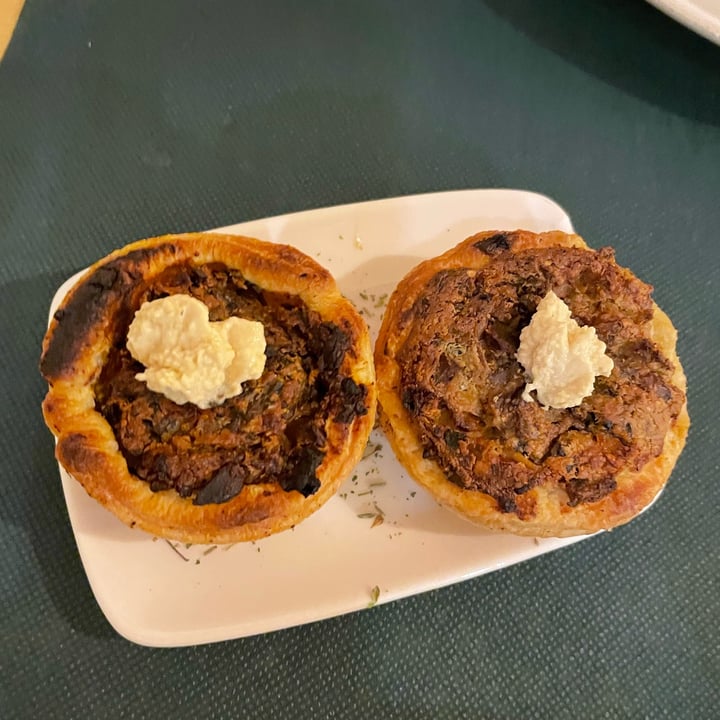 photo of CactusCat Bar Mini Quiche champiñones shared by @vanz on  20 Aug 2022 - review