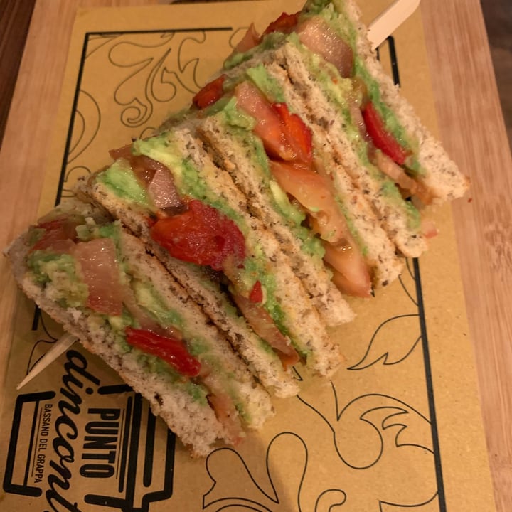 review photo of Cafè Puntodincontro Toast 0.6 Senza Uova shared by @beatrietzschee on 30 Mar 2022 - review
