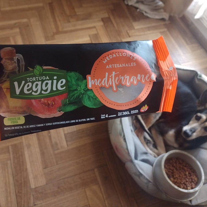 review photo of Tortuga Veggie Medallones artesanales Mediterráneo shared by @noeliachavez10 on 02 Nov 2022 - review