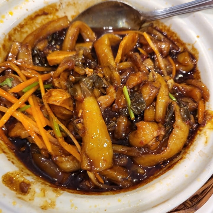 photo of Zi Zai Mei Cai Chicken Cube Brinjal Stew shared by @paradoksaalinen on  09 Feb 2022 - review
