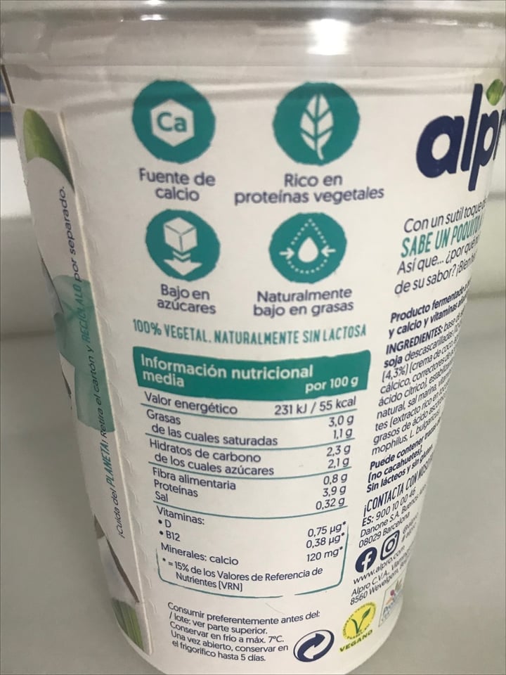 photo of Alpro Natural Con Coco Yogurt shared by @mariapm on  25 Jan 2020 - review
