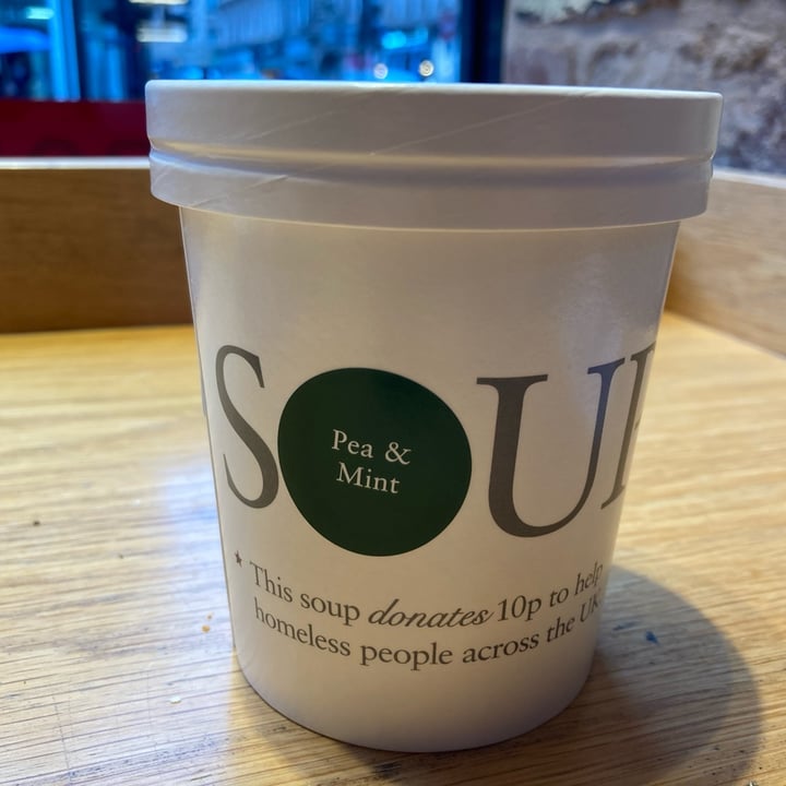 review photo of Pret A Manger Pea & Mint soup shared by @simonescampoli on 08 Nov 2021 - review