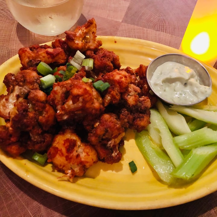 photo of Cafe Gratitude San Diego Eclectic / Buffalo Cauliflower shared by @meredithsveganlife on  05 Nov 2020 - review