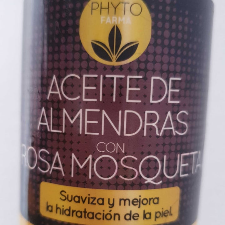 photo of Phyto farma Aceite de almendras y rosa mosqueta shared by @belindaserrano on  04 Sep 2020 - review