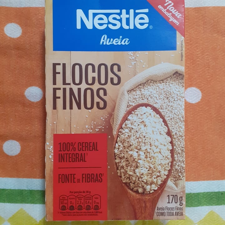 photo of Nestlé Aveia Flocos Finos - 100% Cereal Integral shared by @laurinhaalvares on  02 Nov 2021 - review