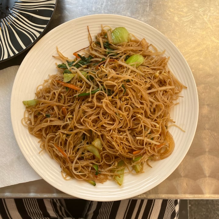photo of Noodles & Soups spaghetti di riso con verdure shared by @alecann on  28 Aug 2022 - review