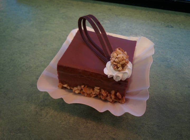 photo of Swing Kitchen - Schottenfeldgasse Hazelnut and chocolate cake shared by @noageller on  29 Aug 2019 - review
