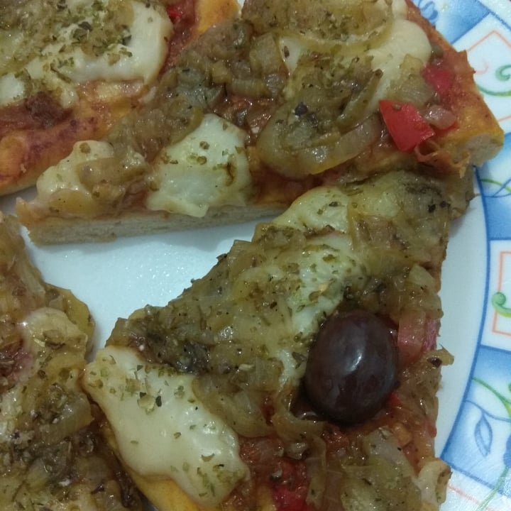 photo of Planeta vegano Pizza shared by @chale on  02 Jun 2021 - review