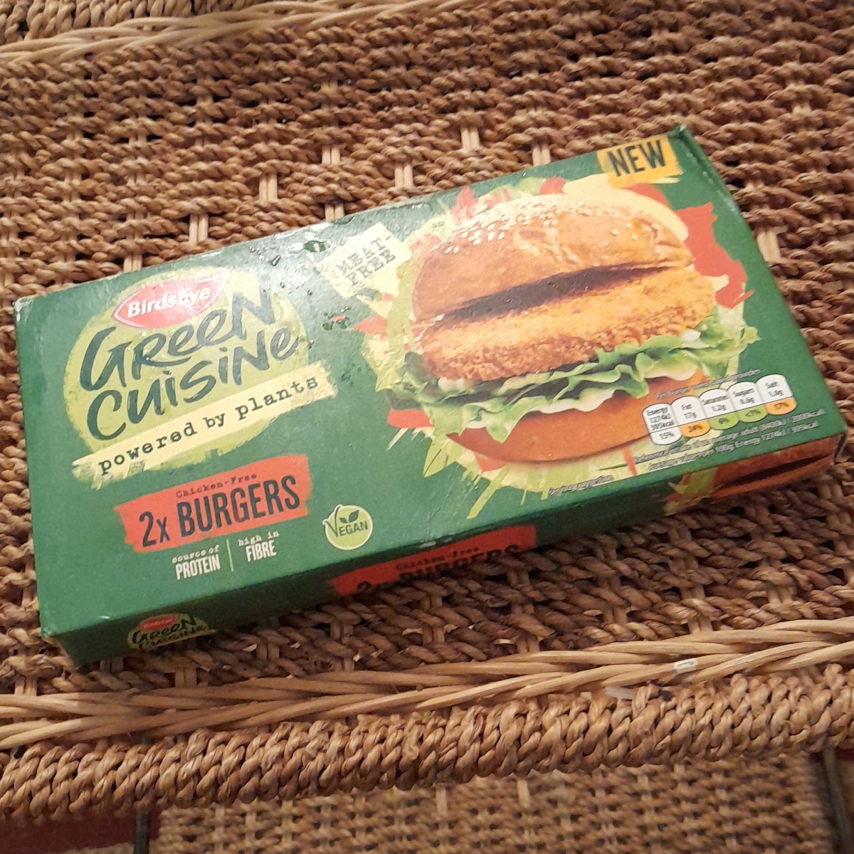 2x Chicken Free Burgers From Bird s Eye Green Cuisine Vegan Product 2x-chicken-free-burgers-from-bird-s-eye-green-cuisine-vegan-product