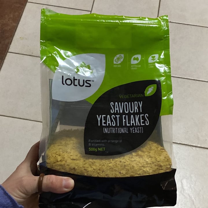 photo of Lotus™️ Savoury Yeast Flakes (nutritional yeast) shared by @ariellevegan on  25 Sep 2021 - review