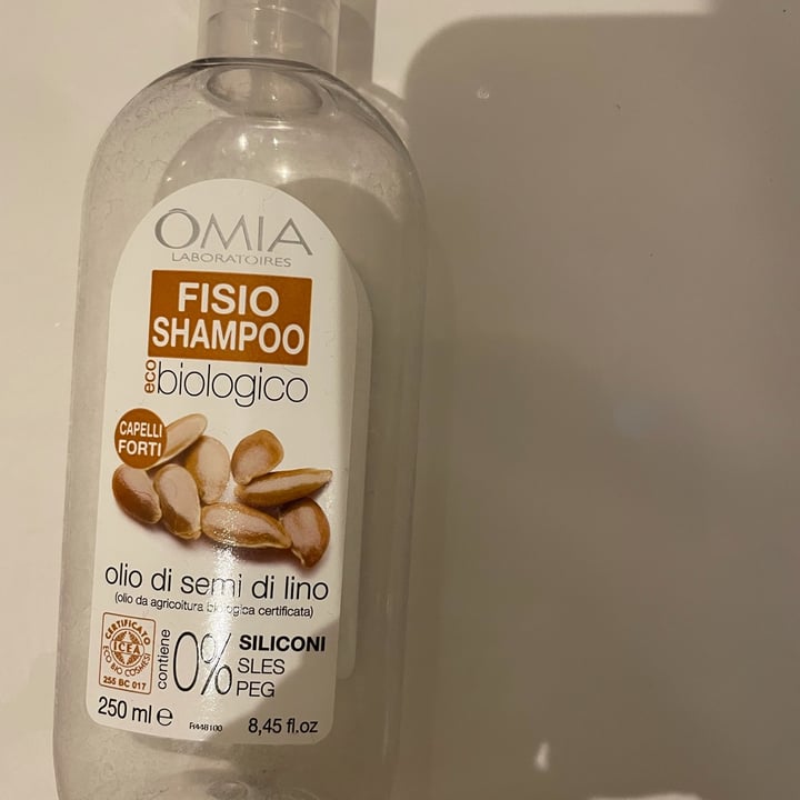review photo of Omia laboratori ecobio Fisio shampoo olio di semi di lino shared by @francesca0607 on 11 Jun 2022 - review