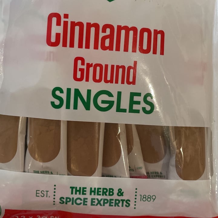photo of McCormick cinnamon ground shared by @tommythetommers on  14 Dec 2022 - review