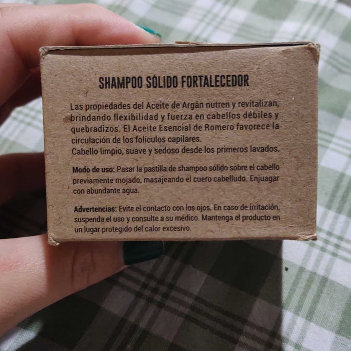 photo of Sentida Botánica Shampoo solido fortalecedor shared by @pvilches on  16 Oct 2021 - review