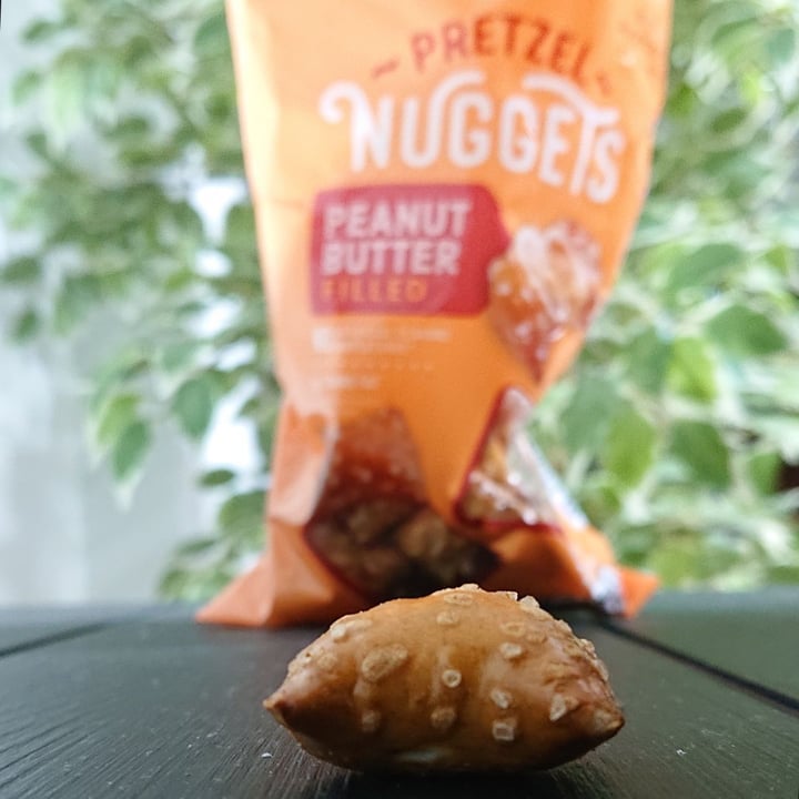 photo of 7-Eleven Pretzel Nuggets (Peanut Butter) shared by @sibehou on  22 Jul 2020 - review