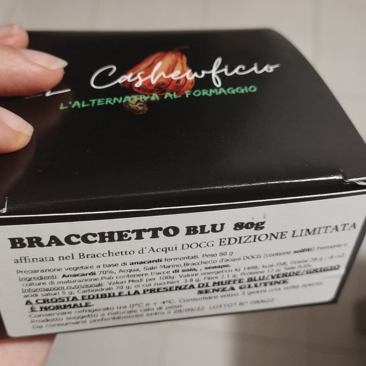 photo of Il CashewFicio Bracchetto blu shared by @valeme on  04 Sep 2022 - review