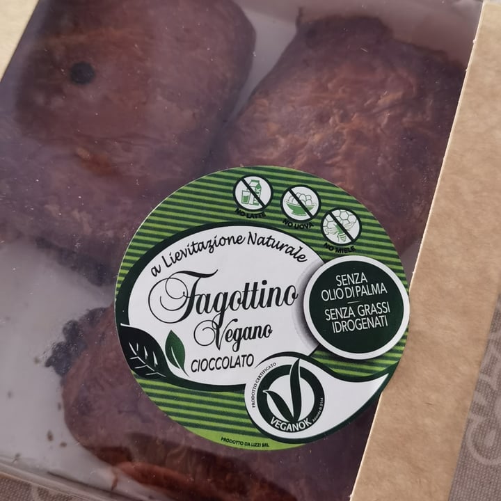 review photo of Esselunga Fagottino vegano al cioccolato shared by @saricante on 22 Dec 2021 - review