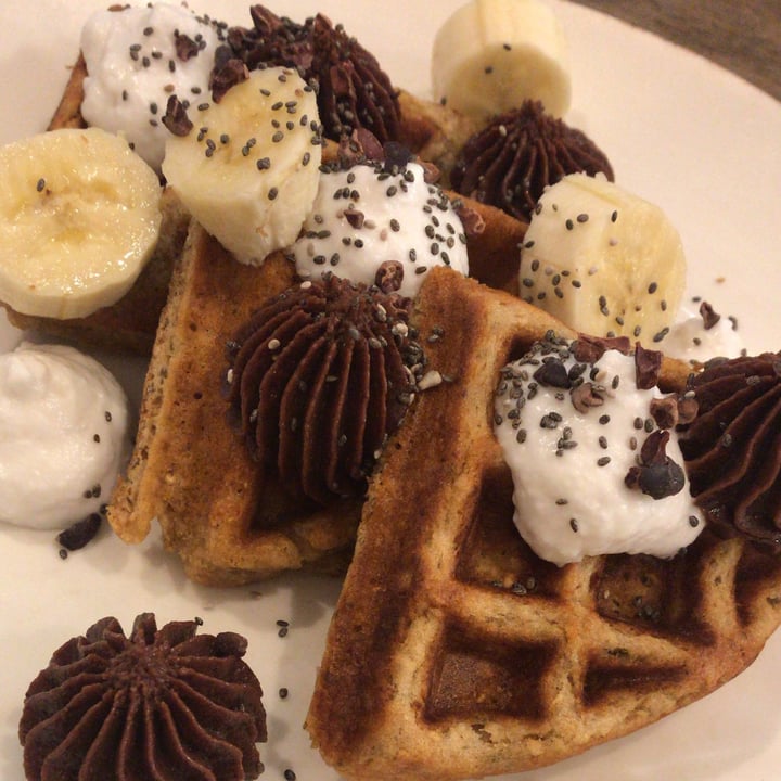 review photo of Farmacy Chocolate Chip Waffles shared by @ahs on 21 May 2020 - review