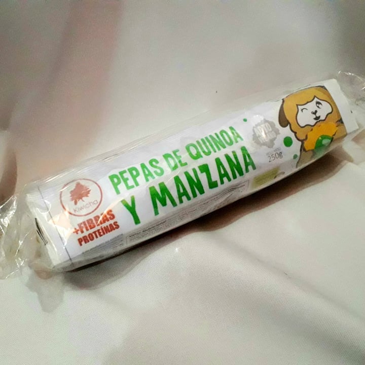 photo of Kiwicha Pepas De Quinoa Y Manzana shared by @pinkvegan85 on  03 Oct 2022 - review
