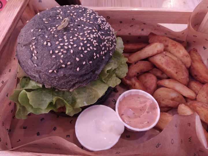 photo of Flower Burger Flower Burger Double Cheese shared by @bob7 on  18 Feb 2020 - review