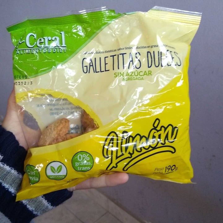 photo of Ceral Alimentos Diet Galletitas Dulces De Limón Sin Azúcar shared by @veganinrecovery on  21 Apr 2022 - review