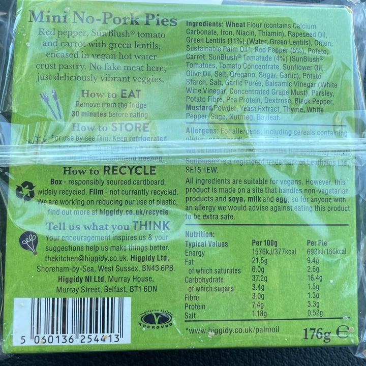 photo of Higgidy 4 mini no-pork pies shared by @missykab on  16 Jun 2021 - review