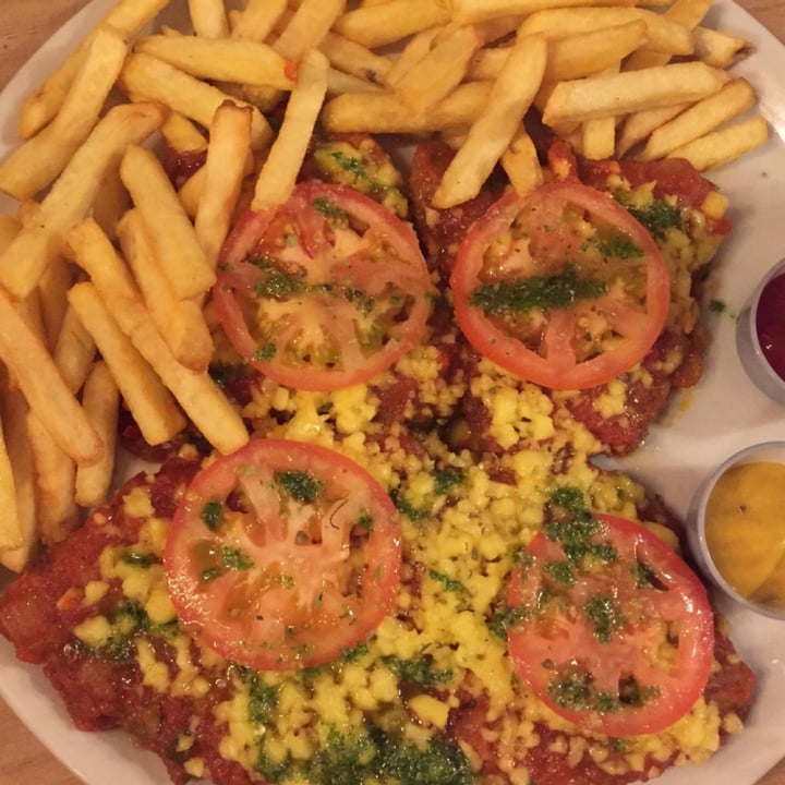 photo of Ay mi madre! Milanesa vegana shared by @newrachel on  17 Sep 2020 - review
