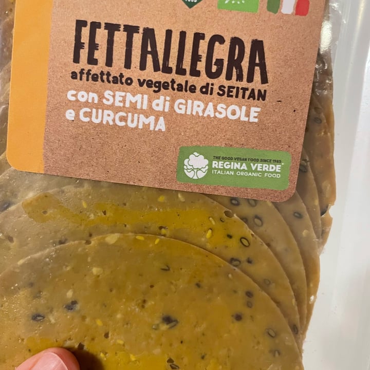 review photo of Regina Verde Fettallegra. Con semi di girasole e curcuma shared by @ilafalorsa on 25 Aug 2022 - review