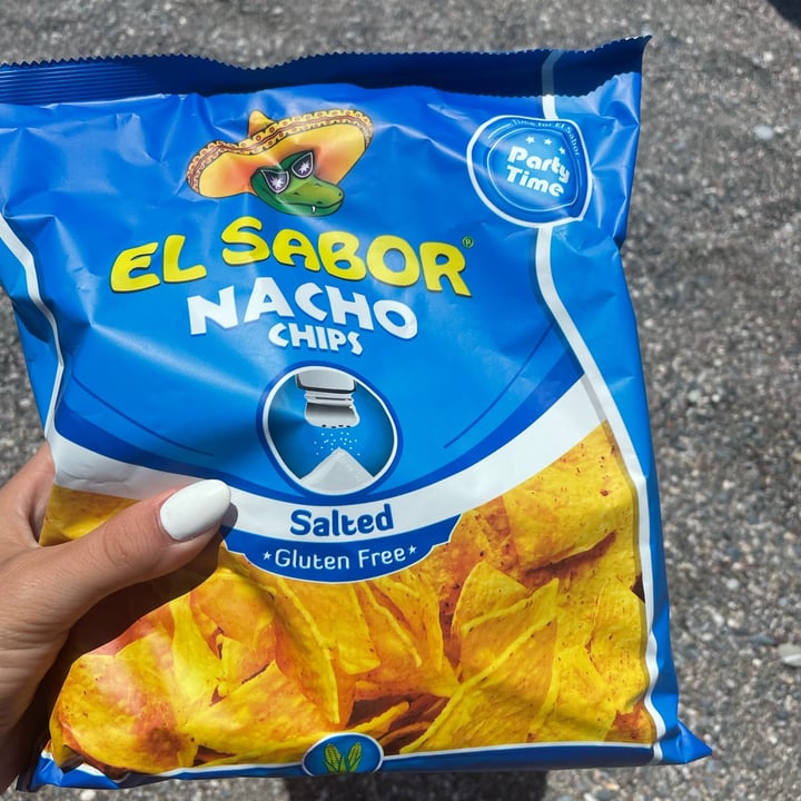 photo of El Sabor Nacho chips salted shared by @chiaranoir on  10 Jul 2022 - review
