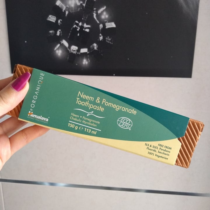 photo of Himalaya Herbals Neem  And Pomegranate Toothpaste shared by @cukicooking on  09 Jul 2021 - review