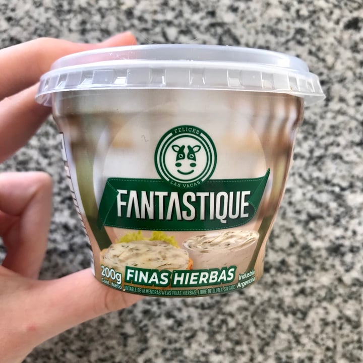 photo of Felices Las Vacas Queso Untable Fantastique Finas Hierbas shared by @alegibert on  20 Jul 2021 - review