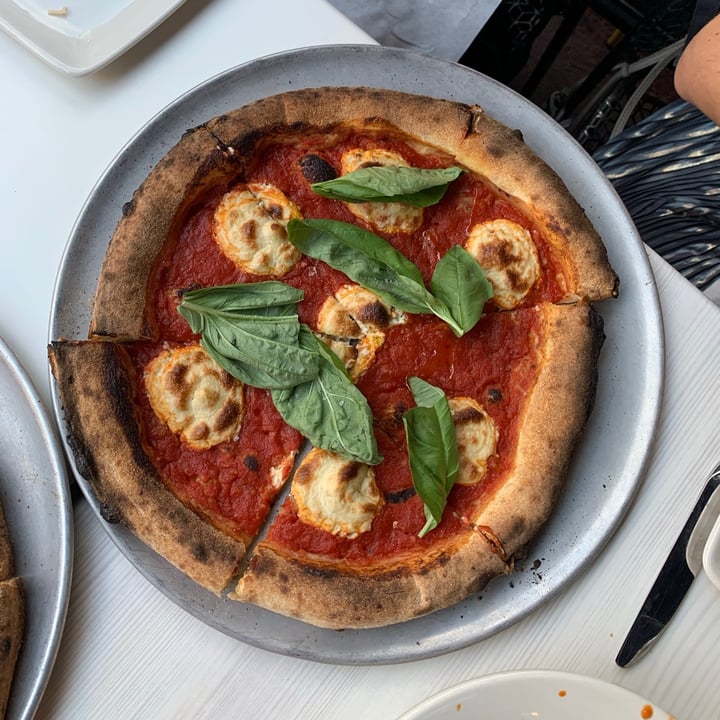 photo of Double Zero Margherita pizza shared by @cayo on  01 Aug 2021 - review