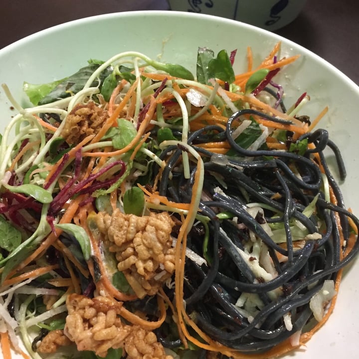 photo of New Green Pasture Cafe Charcoal Noodle Salad shared by @georgejacobs on  30 Dec 2018 - review