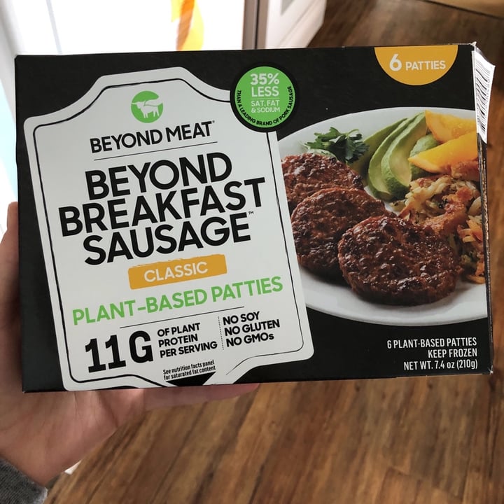 photo of Beyond Meat Beyond breakfast Sausage Classic  shared by @lauren0gden on  23 Apr 2020 - review