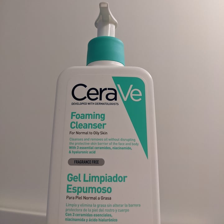 photo of CeraVe Foaming Cleanser shared by @mariadelia on  15 Feb 2022 - review