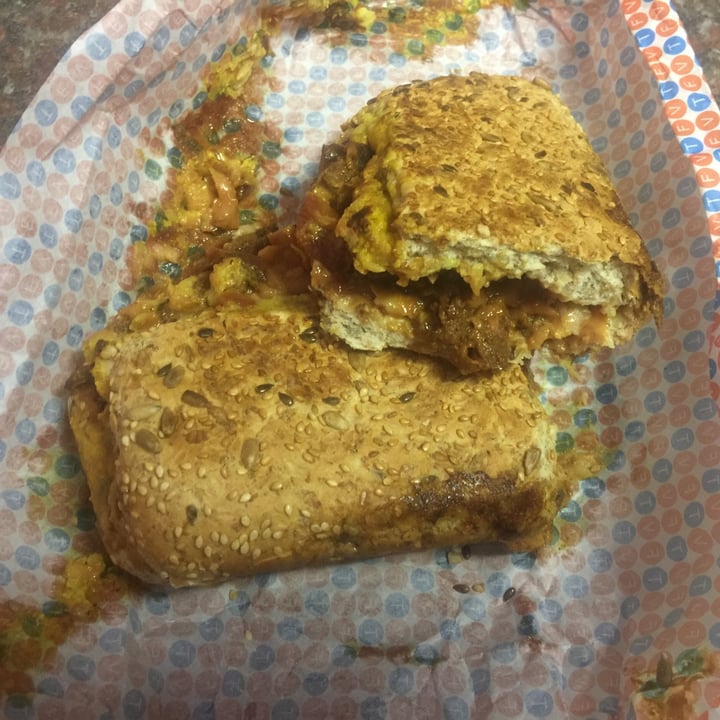 photo of The Fussy Vegan Seitan Cheesesteak Sandwich shared by @thammyj on  26 Sep 2020 - review