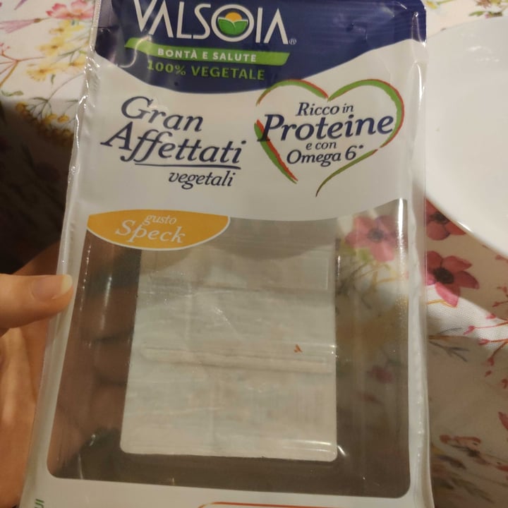 review photo of Valsoia Gran Affettati Vegetali Gusto Speck shared by @martilauri on 01 Jul 2022 - review