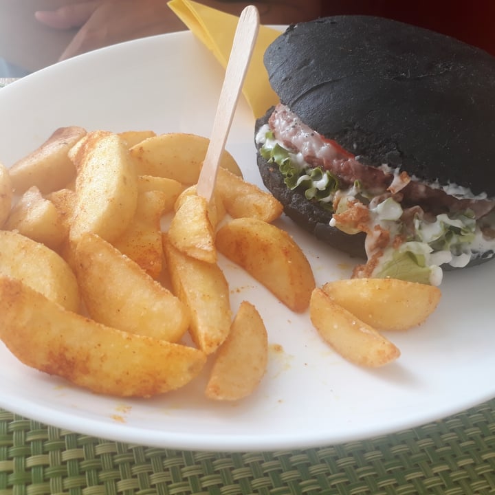 review photo of Sopra la panca Beyond burgher shared by @lindanichilist on 24 Jul 2021 - review