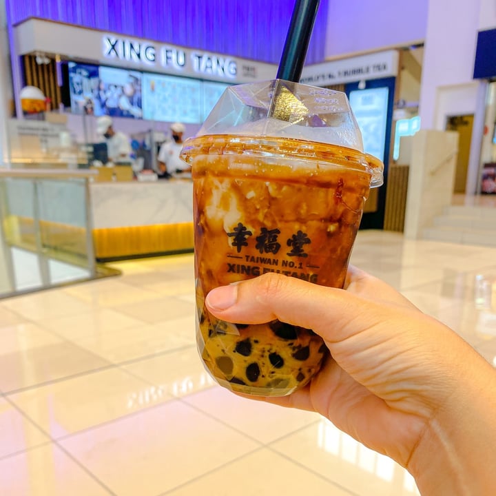 review photo of Xing Fu Tang Multiplaza Signature Brown Sugar Almond Milk shared by @theveganhopper on 15 Sep 2022 - review