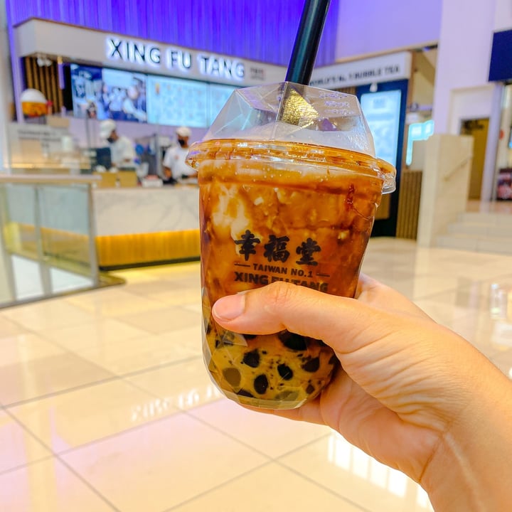 photo of Xing Fu Tang Multiplaza Signature Brown Sugar Almond Milk shared by @theveganhopper on  15 Sep 2022 - review