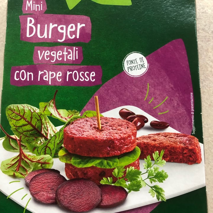 review photo of Vemondo Mini Burger vegetali con rape rosse shared by @silviacatveg on 21 Aug 2021 - review
