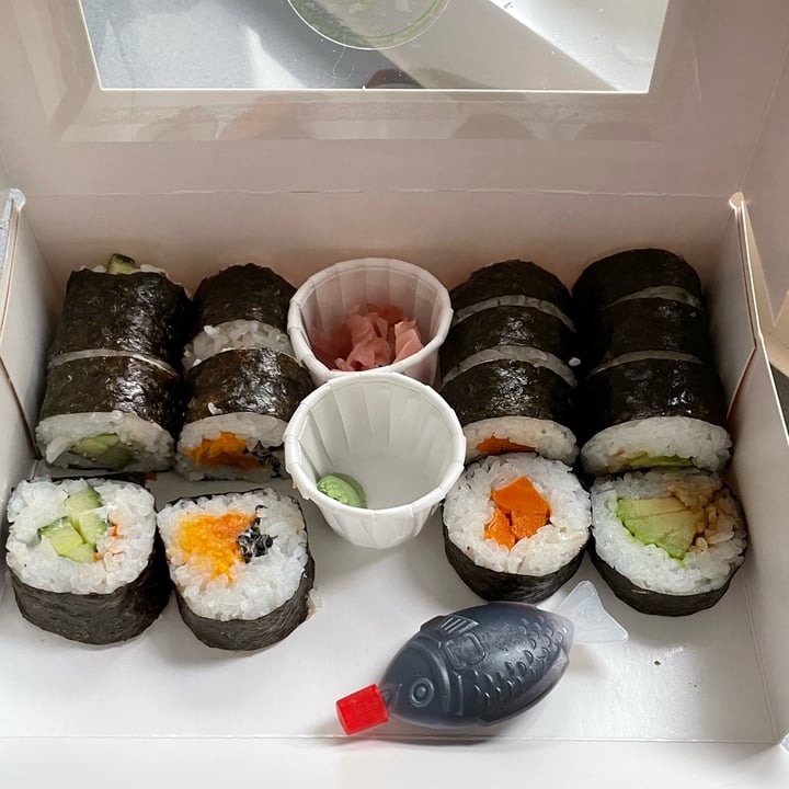 photo of Maki Maki Sushi Green Hamburg Maki Box shared by @julyn on  30 Jul 2022 - review