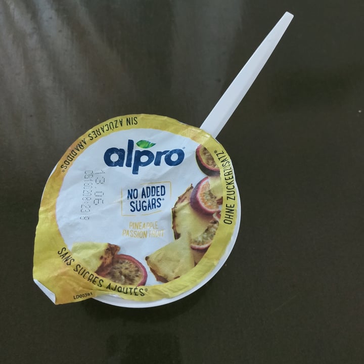 photo of Alpro Ananas Fruit Passion Yogurt shared by @graxia on  09 Sep 2022 - review