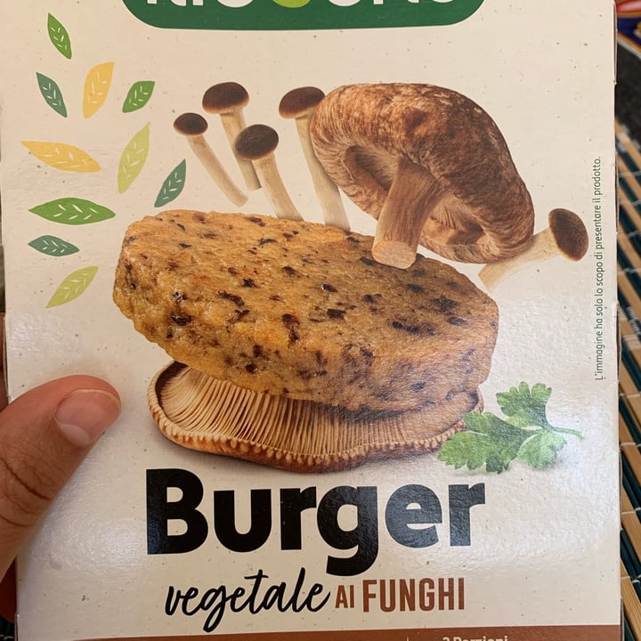 photo of Kioene Burger vegetale ai funghi shared by @francescadoriana on  21 Sep 2022 - review