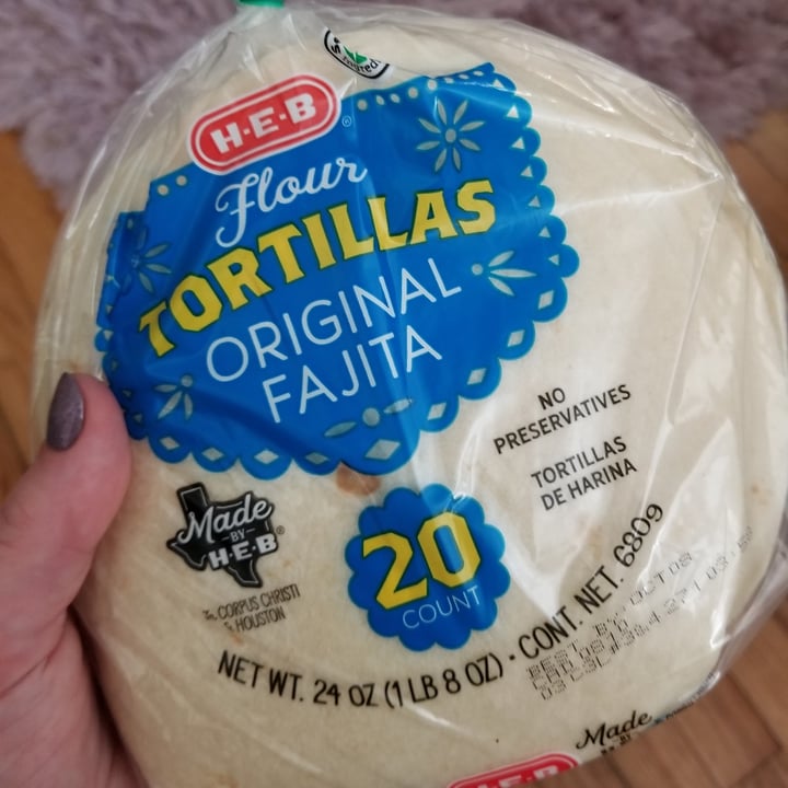 photo of H-E-B Flour Tortillas (Original Fajita - 20) shared by @mclevn on  04 Oct 2021 - review